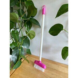 Small Girls Pretend Play sweeper broom
